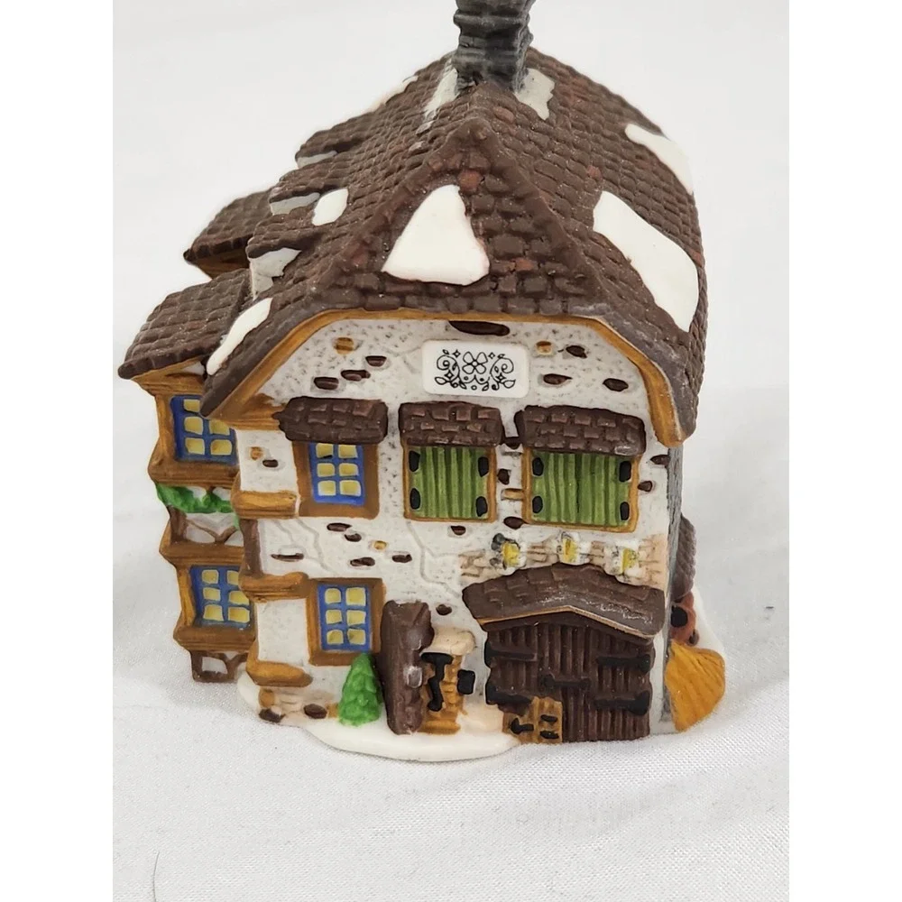 Dept 56 Sir John Falstaff Inn 1995 Charles Dickens Heritage Ornament Vintage Box